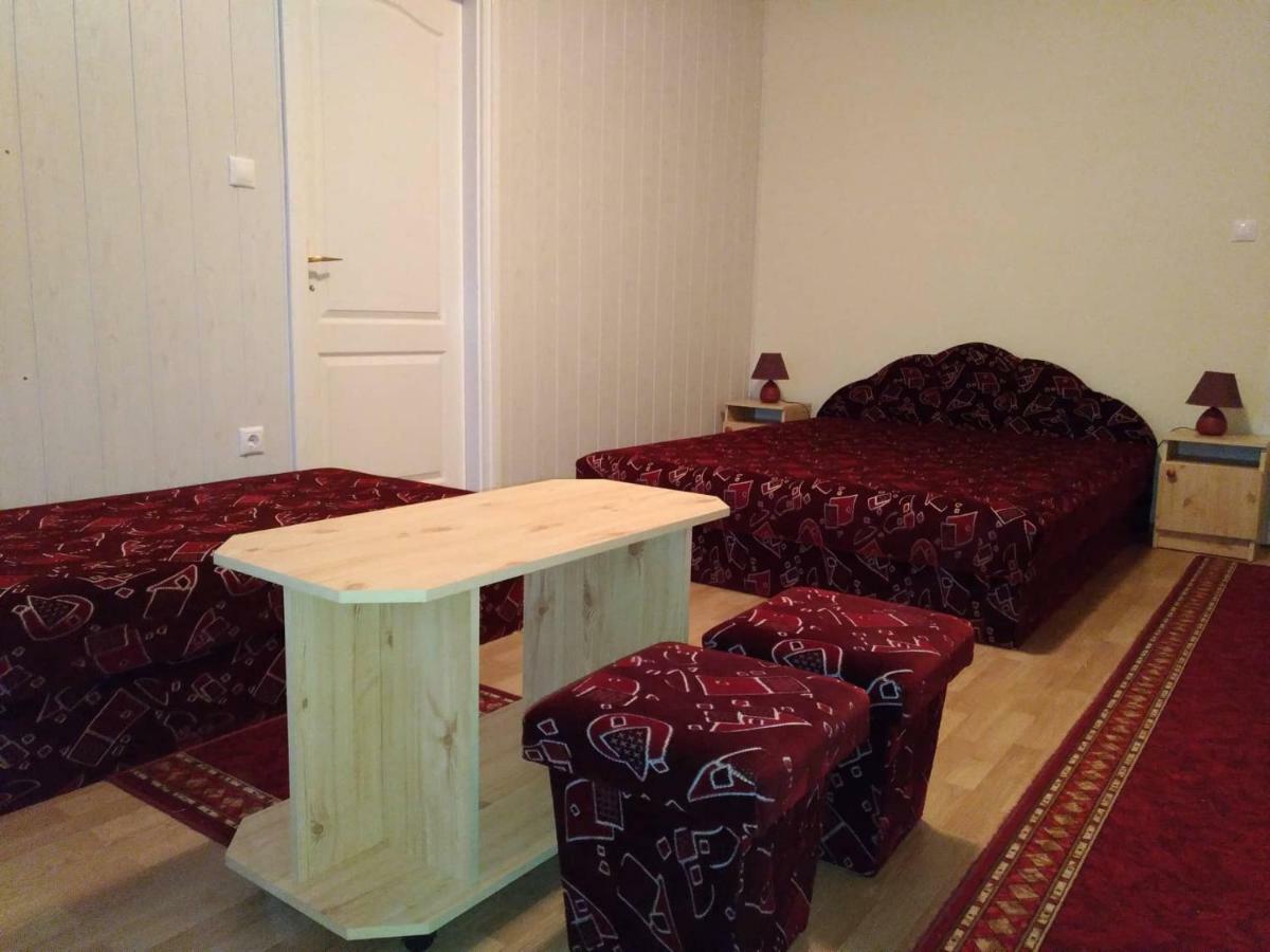 Ferienwohnung Nora Apartman Balatonfůzfő Exterior foto